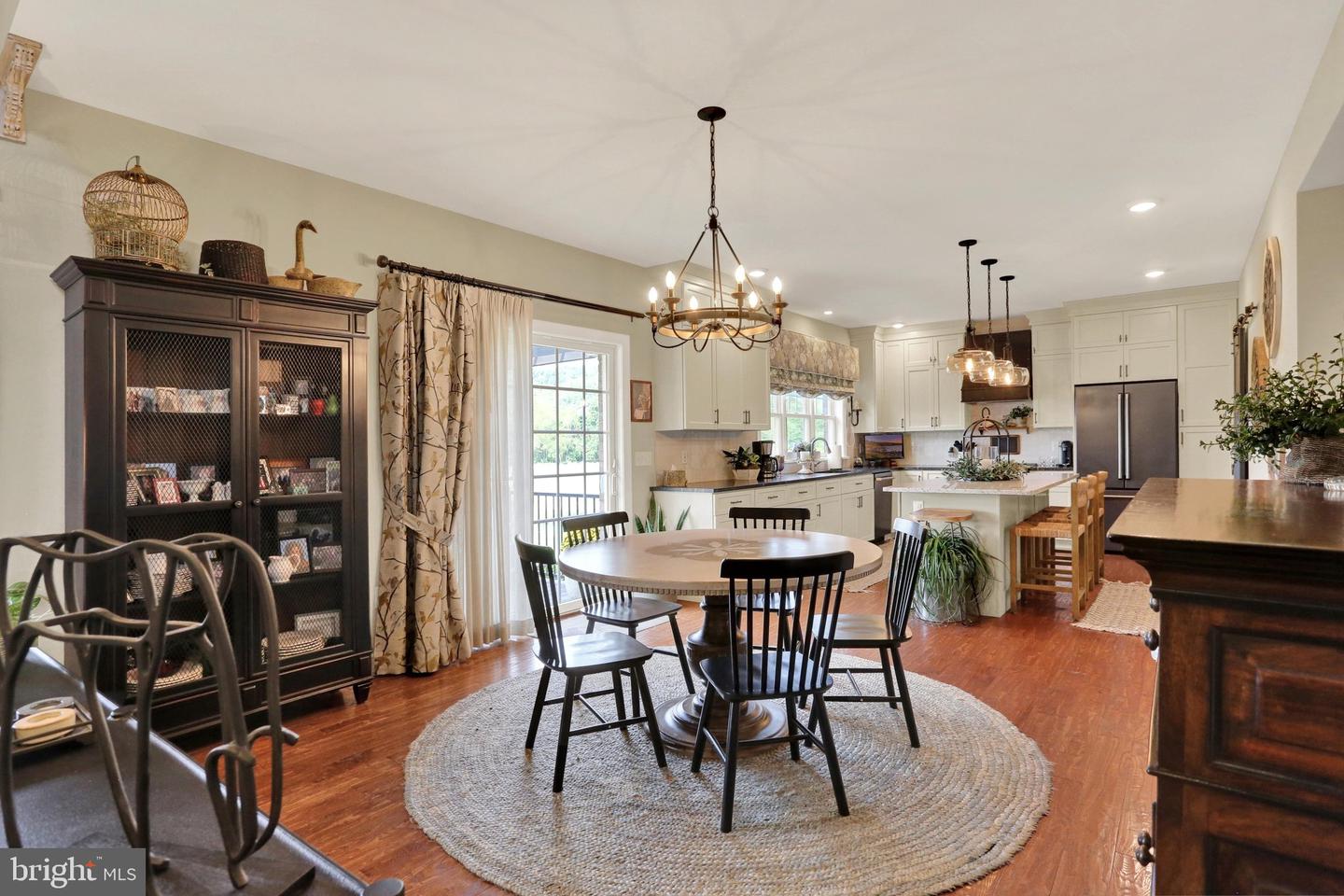 8 Career Ct Property Photo 15