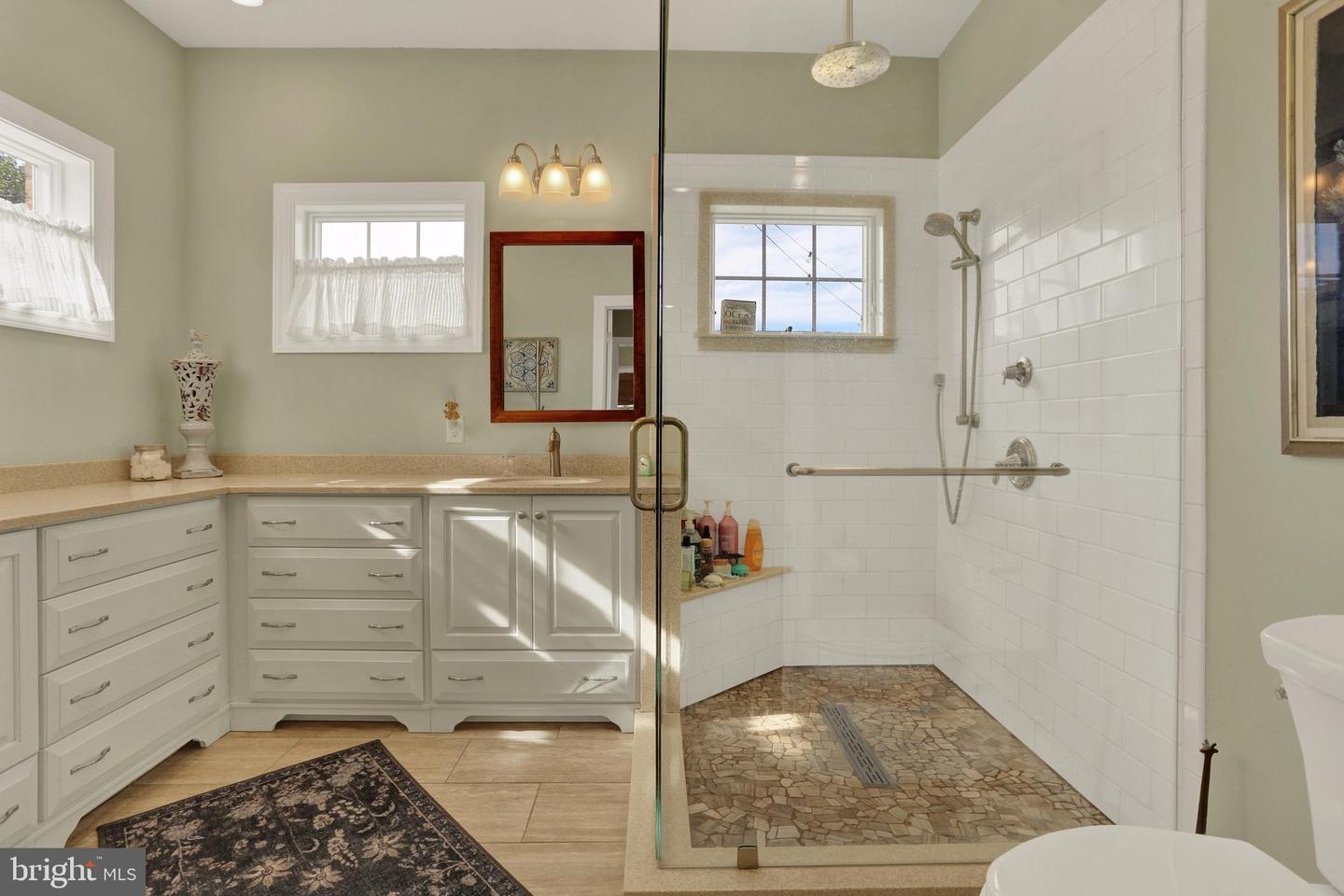 8 Career Ct Property Photo 25