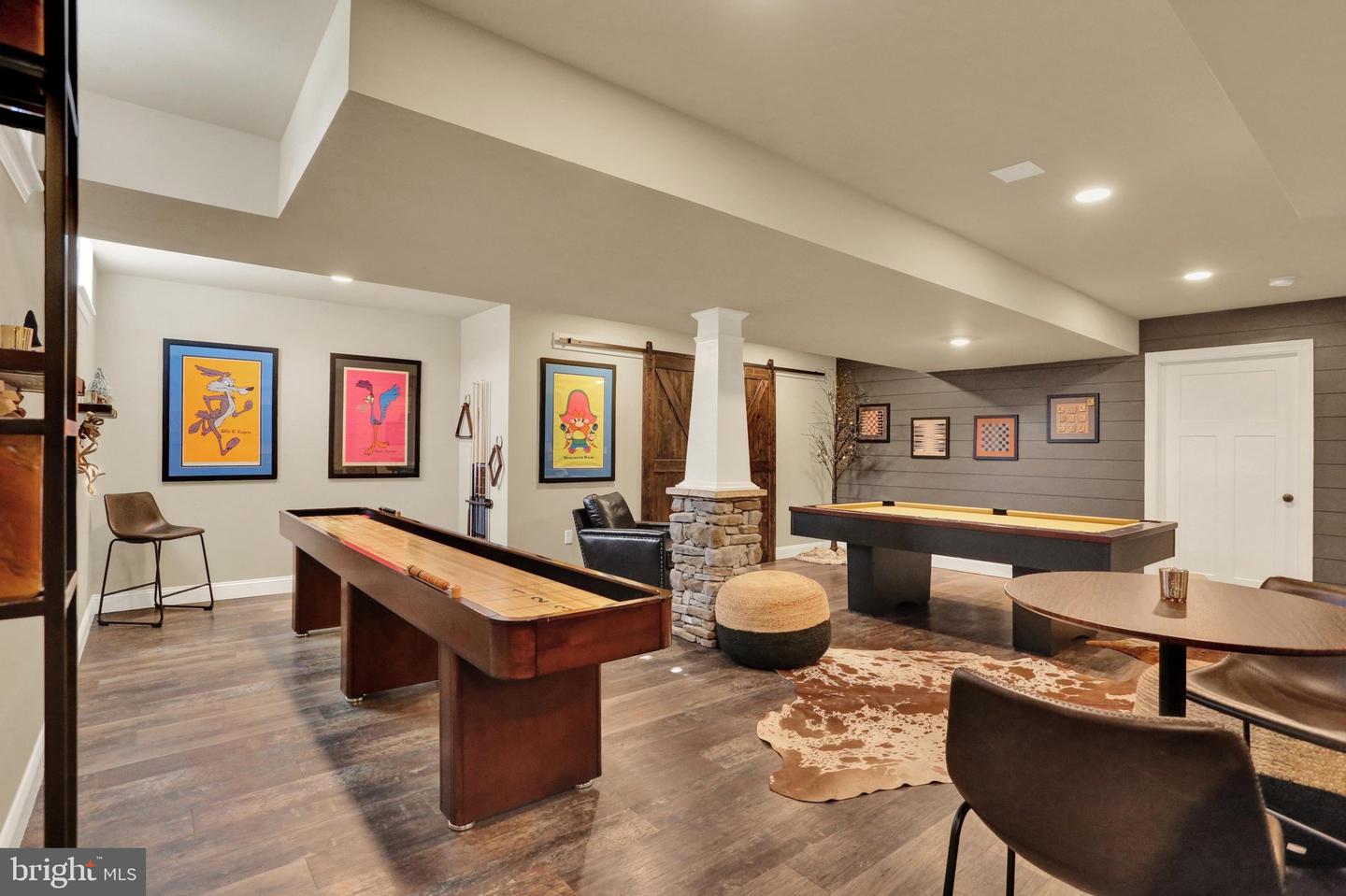 8 Career Ct Property Photo 41