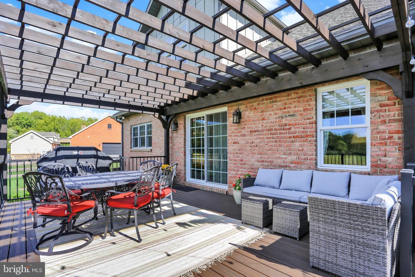 8 Career Ct Property Photo 46