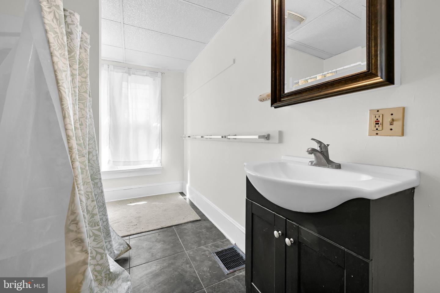 216 Greenwich St Property Photo 16