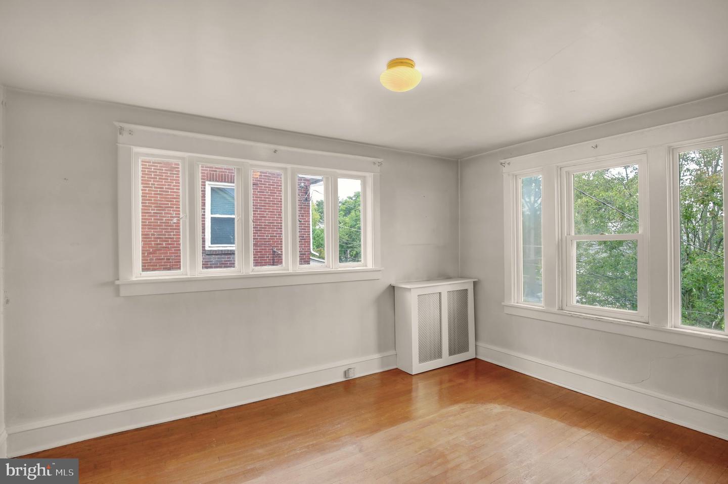 1708 Olive St Property Photo 14