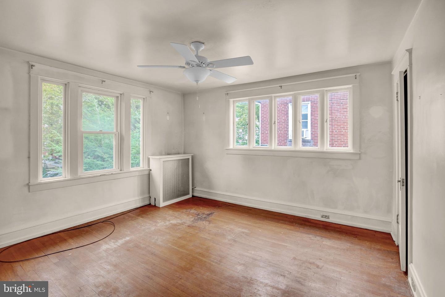 1708 Olive St Property Photo 16