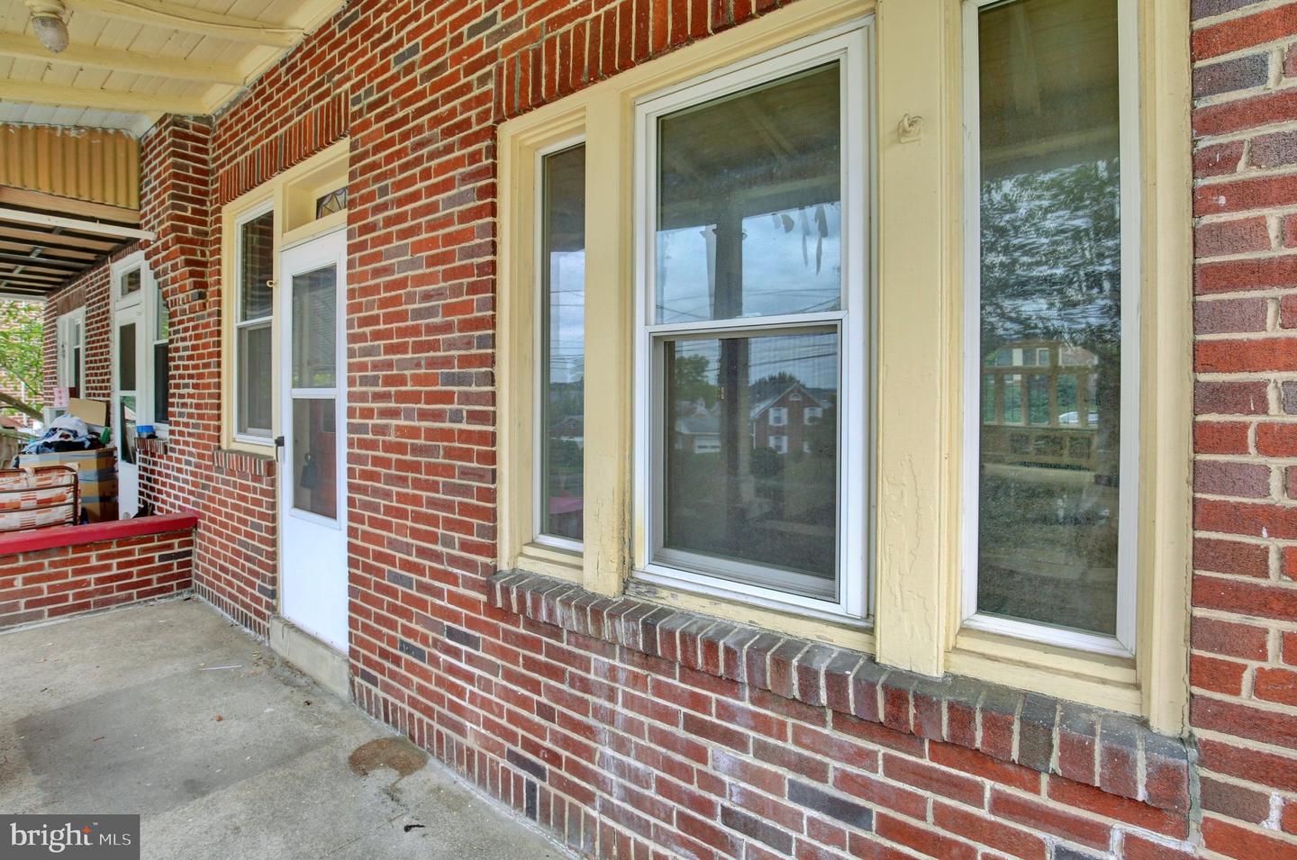 1708 Olive St Property Photo 24