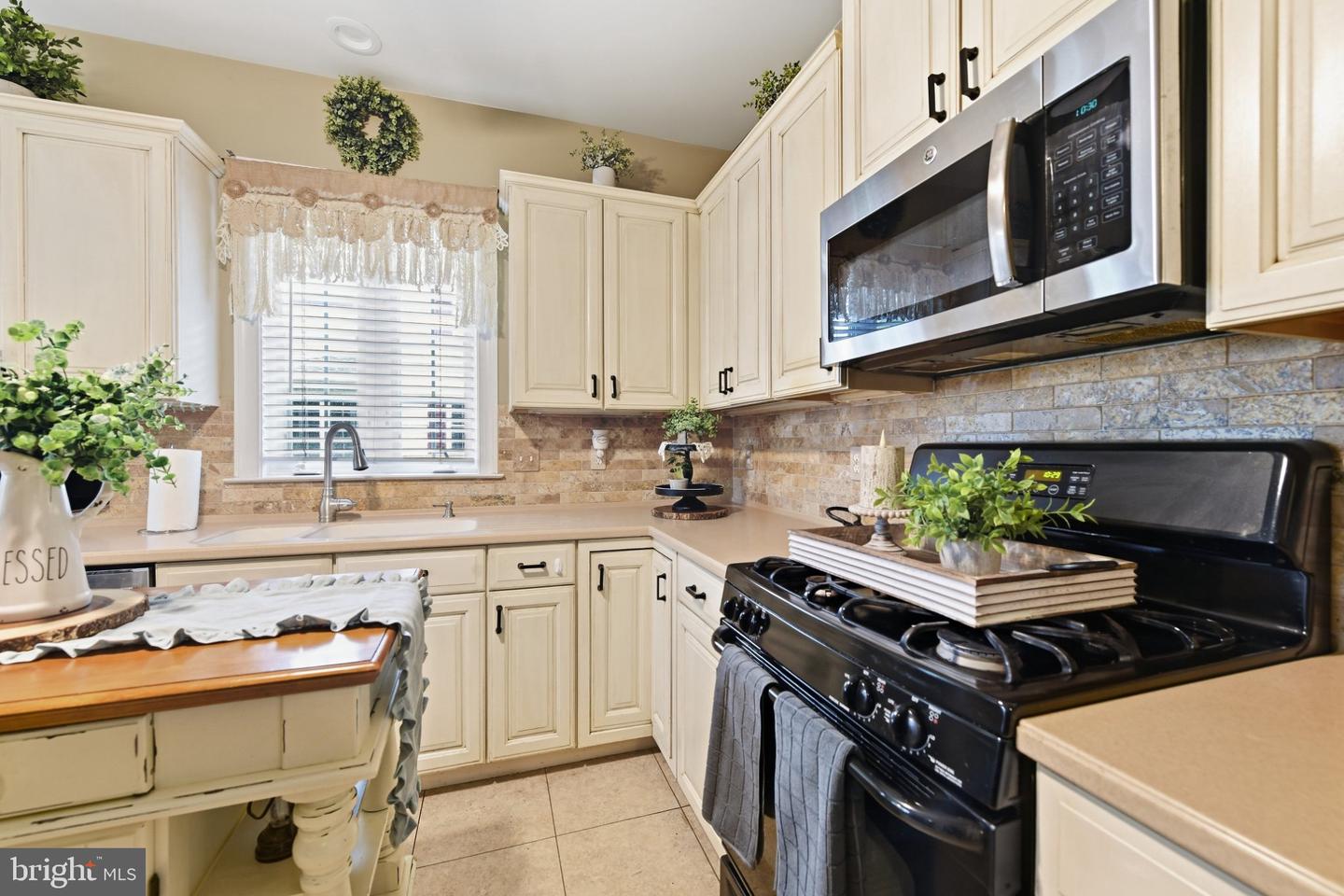 1201 Ridgeview Dr Property Photo 14