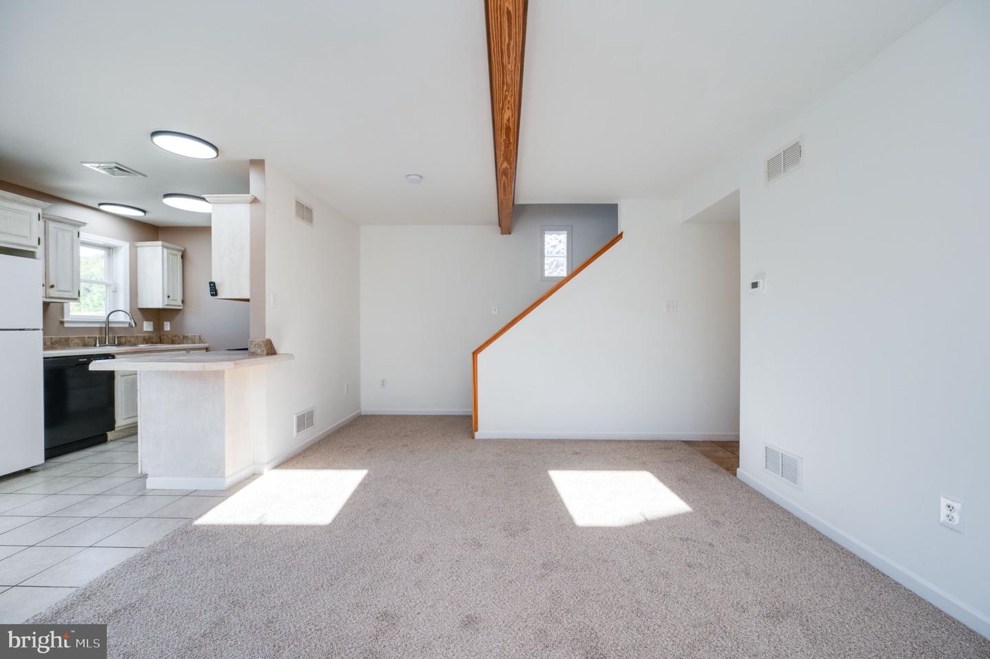 220 Woodland Ave Property Photo 8
