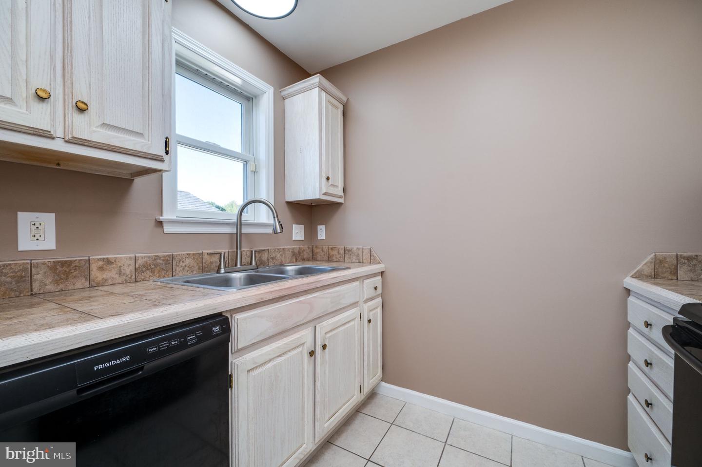 220 Woodland Ave Property Photo 15