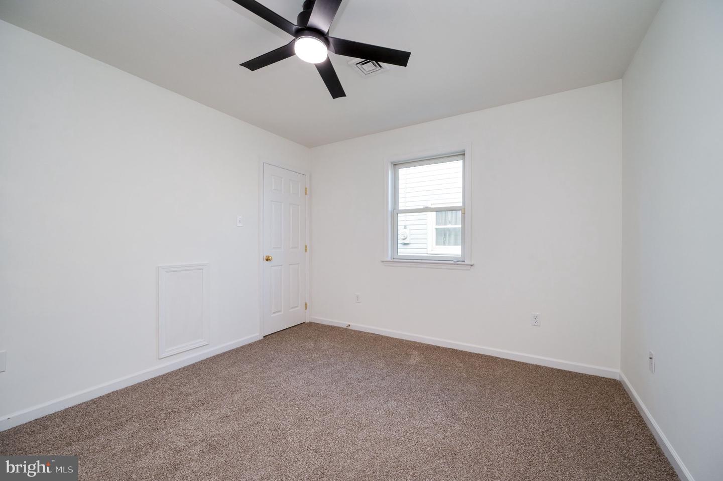 220 Woodland Ave Property Photo 18