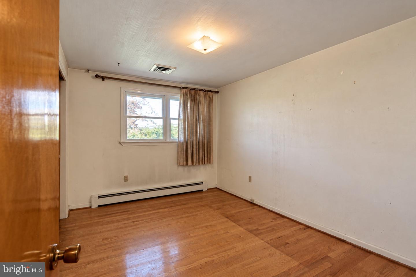 38 Locust Rd Property Photo 14