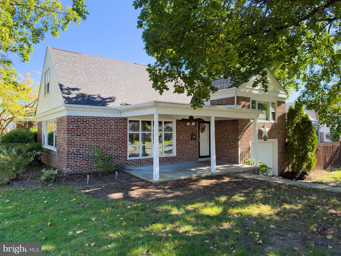 11 Harvey Ave Property Photo 1
