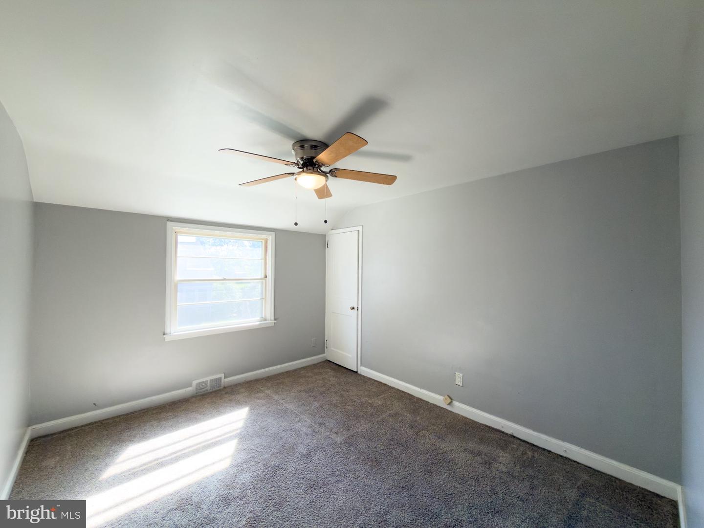 11 Harvey Ave Property Photo 16