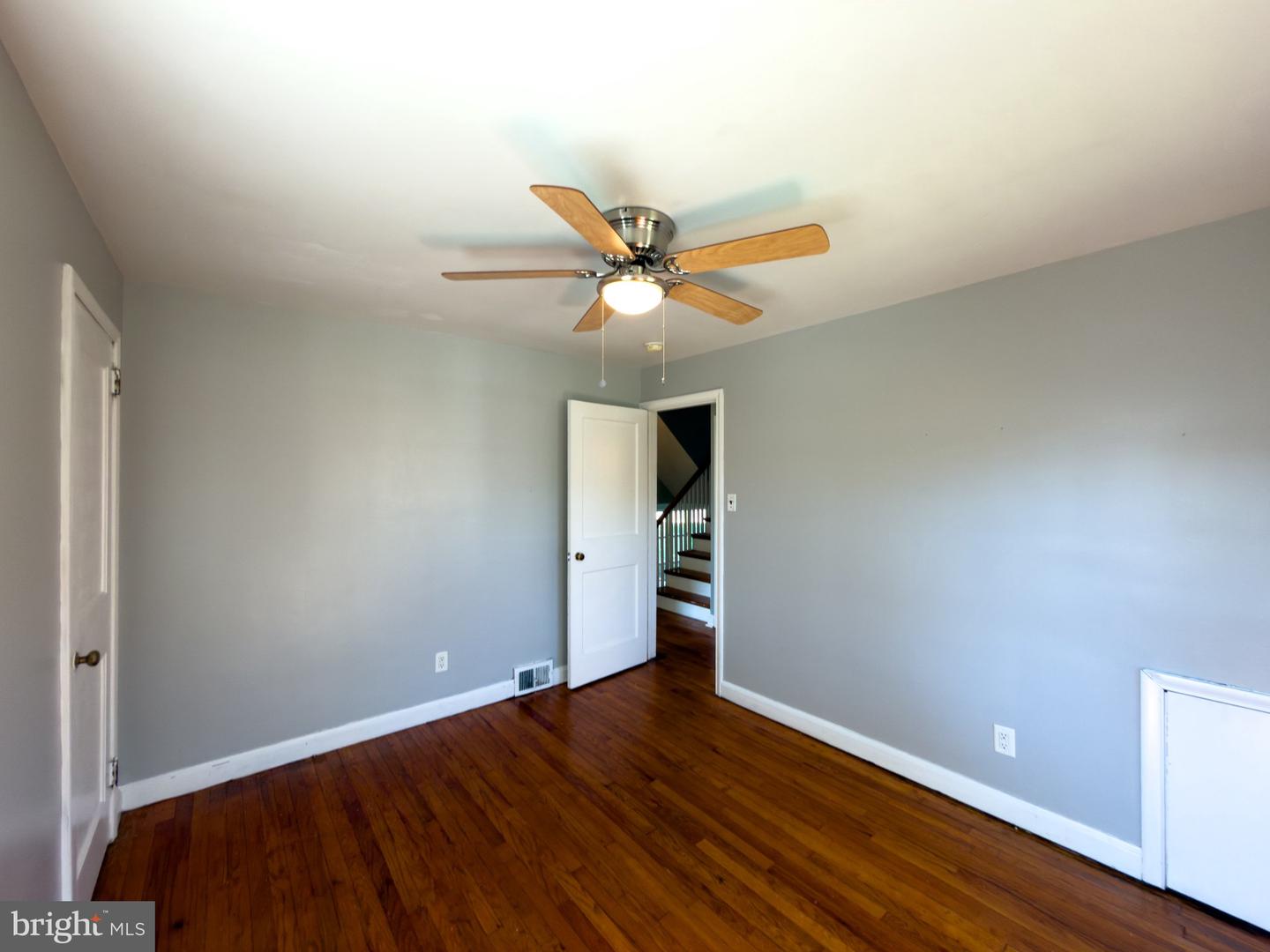11 Harvey Ave Property Photo 18