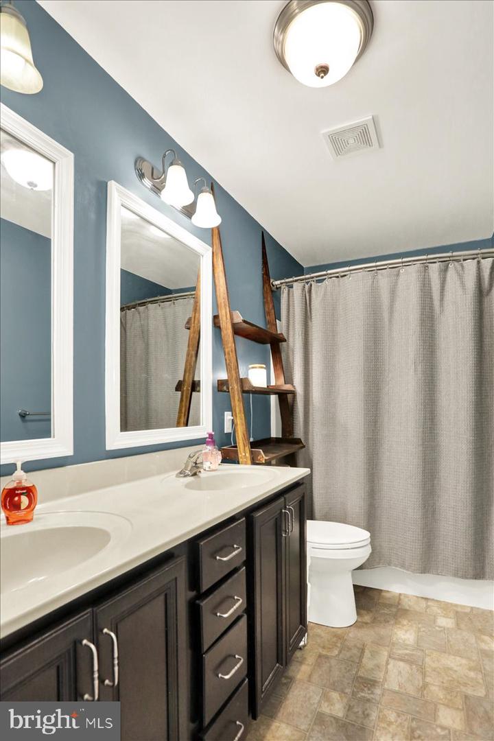 82 Nantucket Dr Property Photo 20
