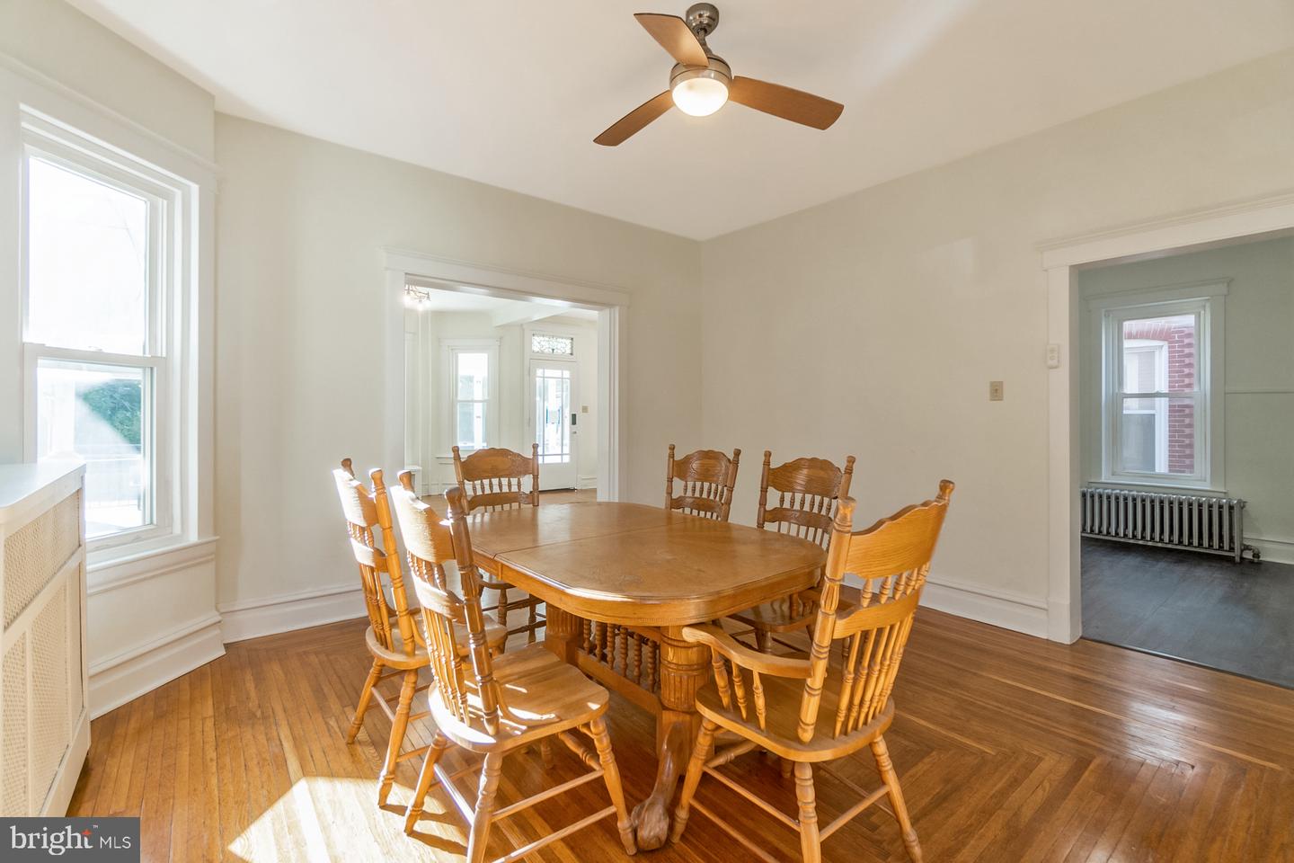 107 S Home Ave Property Photo 13