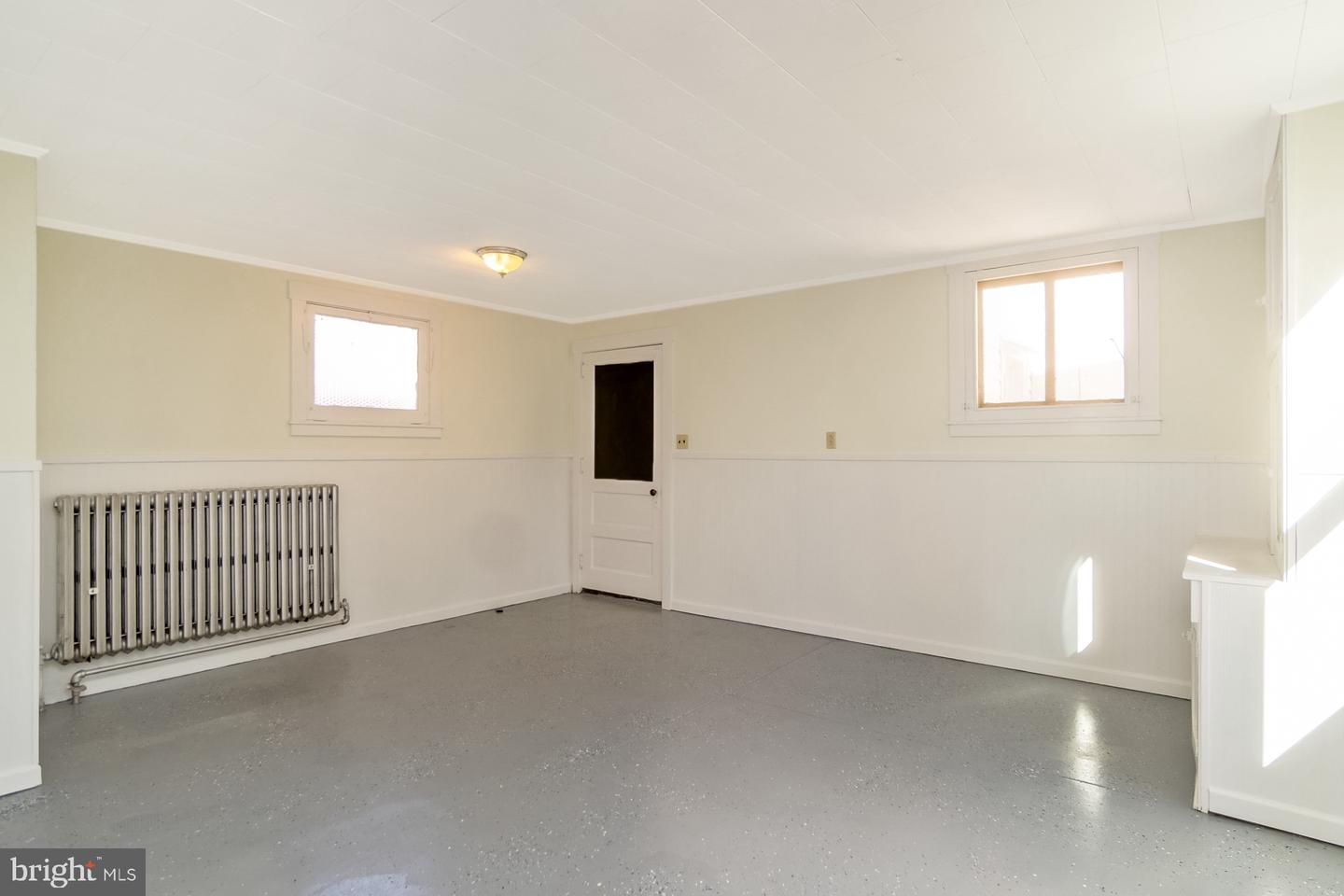 107 S Home Ave Property Photo 21