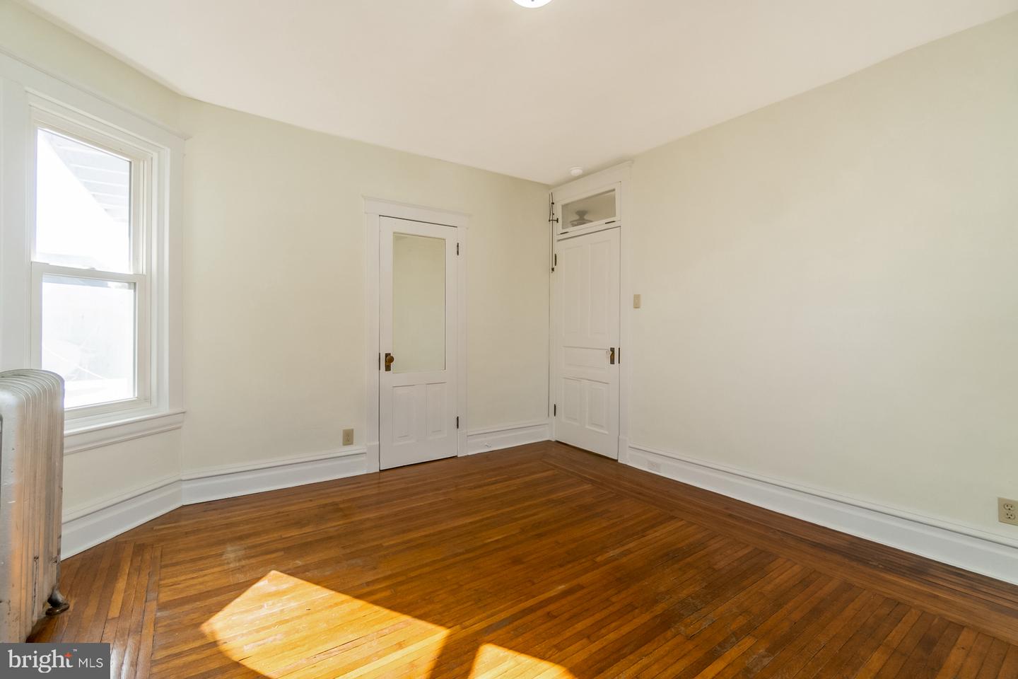 107 S Home Ave Property Photo 33