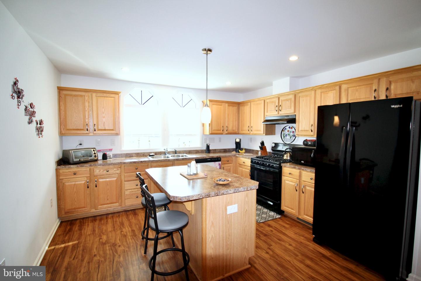 28 Dawn Dr Property Photo 7