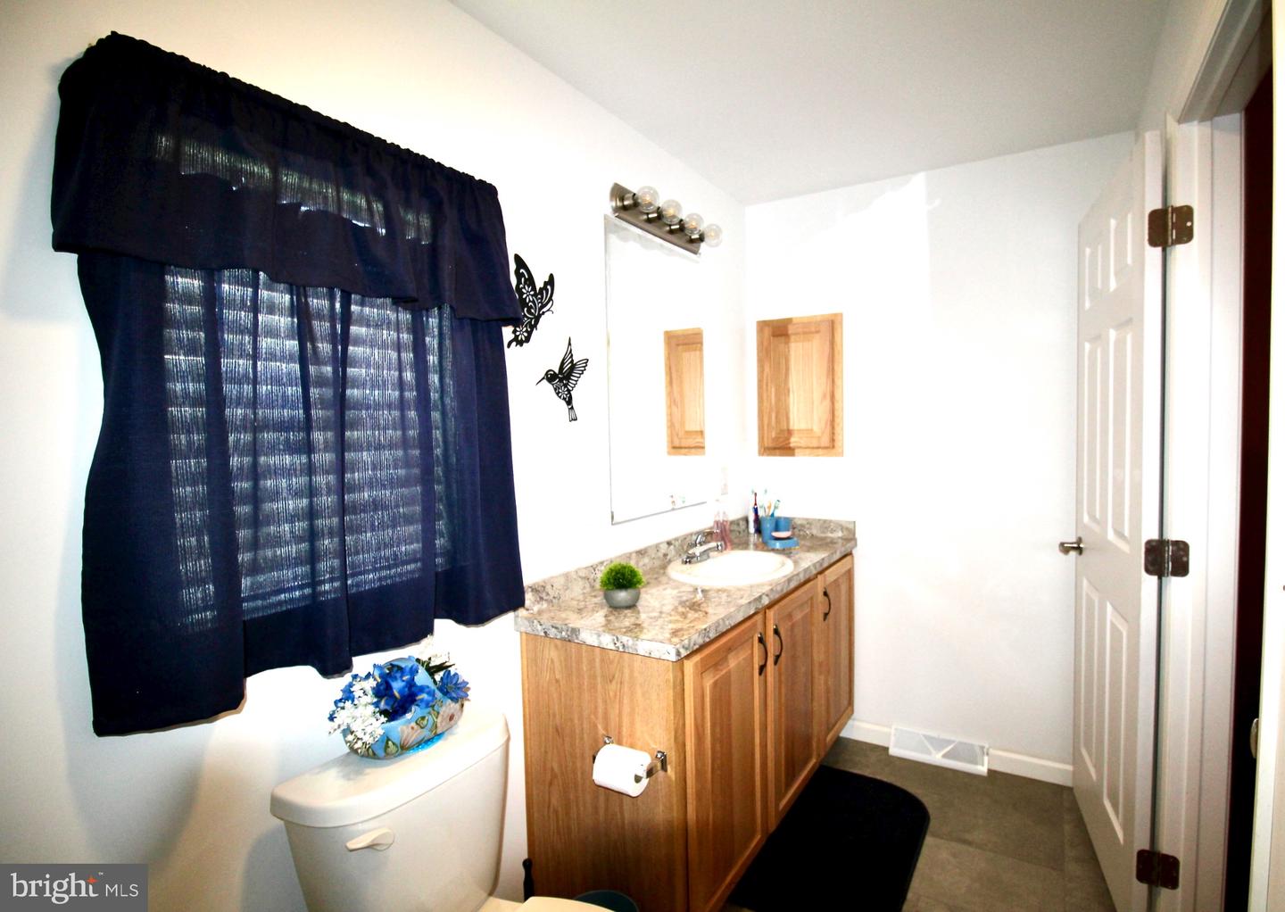 28 Dawn Dr Property Photo 14