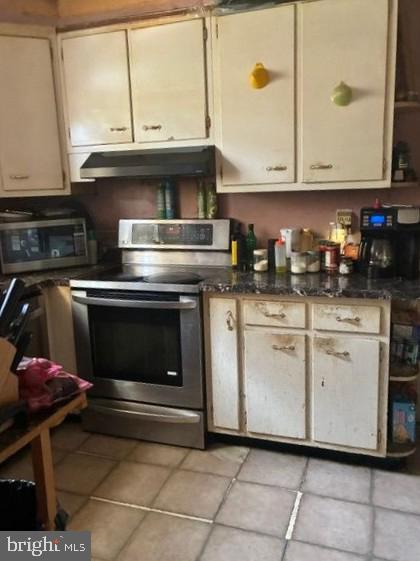 2549 Grant St Property Photo 4
