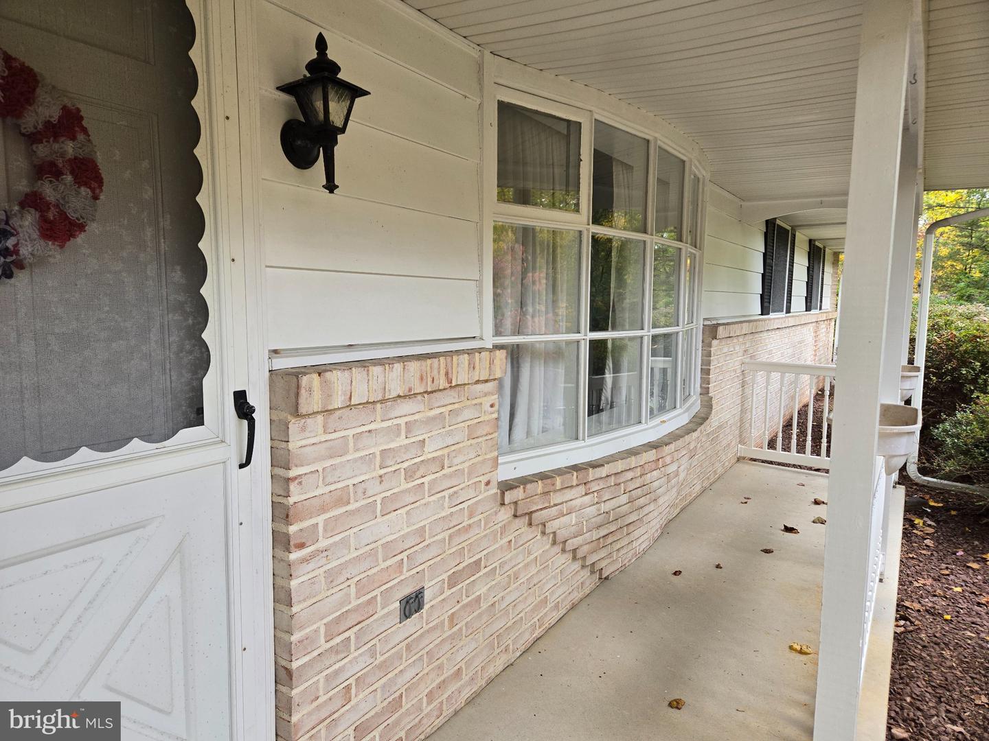 4142 Pricetown Rd Property Photo 5
