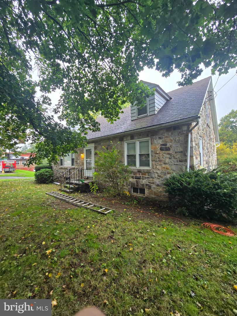 5692 Allentown Pike Property Photo 2
