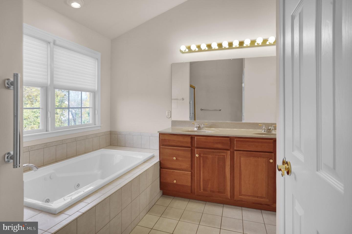 24 Pickwick Pl Property Photo 39