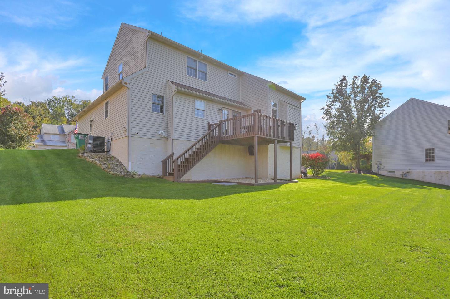 24 Pickwick Pl Property Photo 51