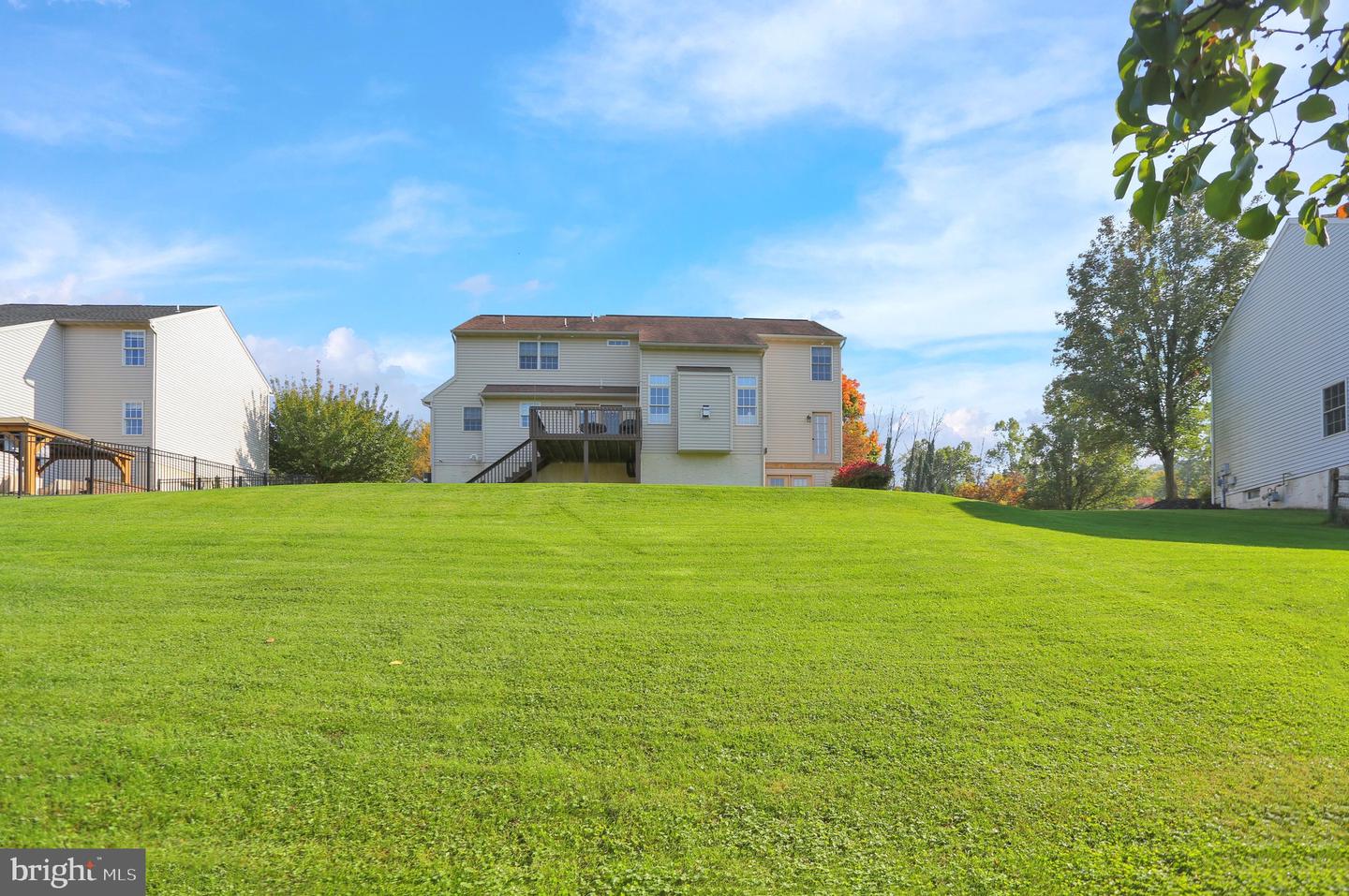 24 Pickwick Pl Property Photo 58