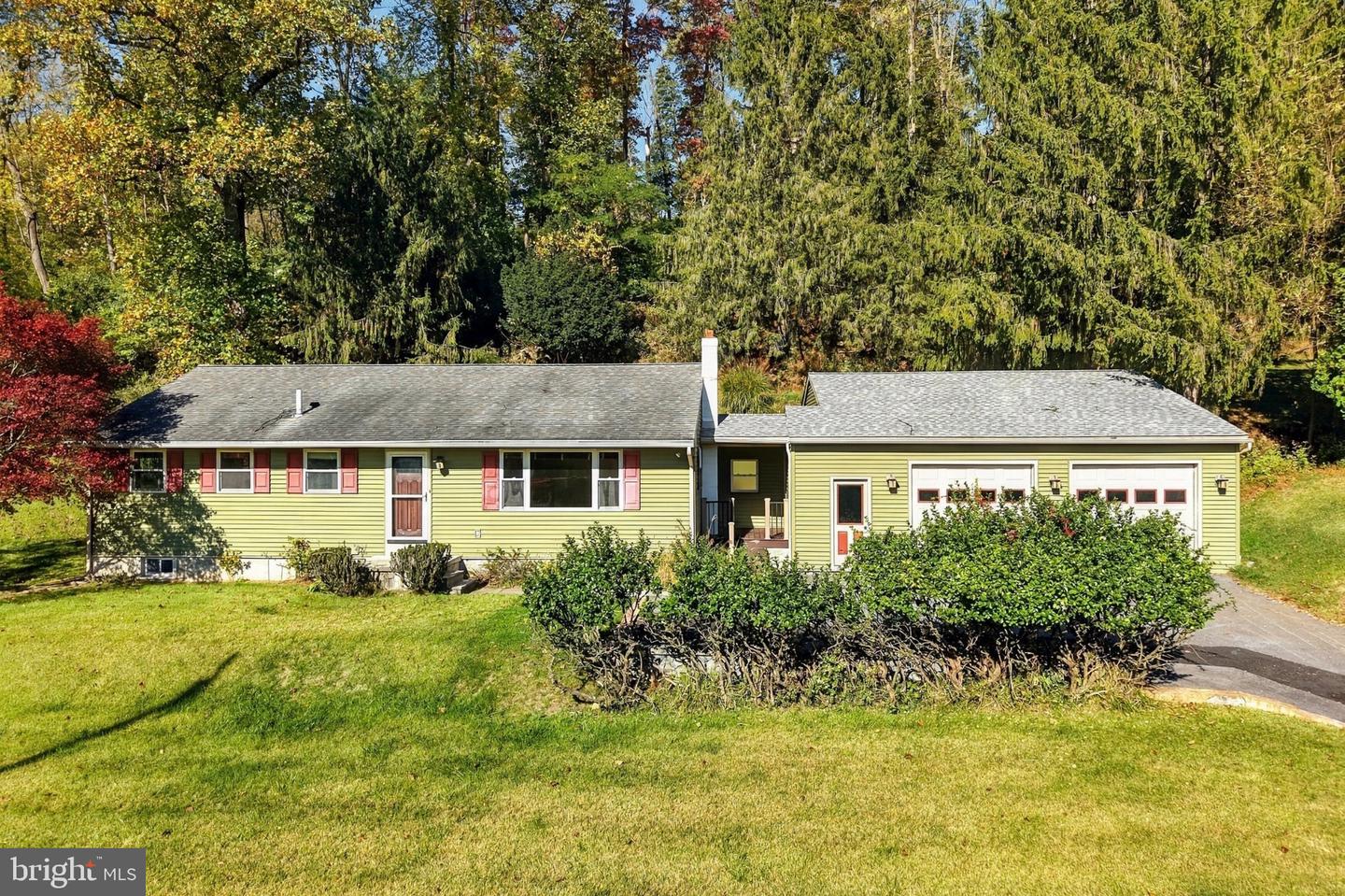 1712 Friedensburg Rd Property Photo 1