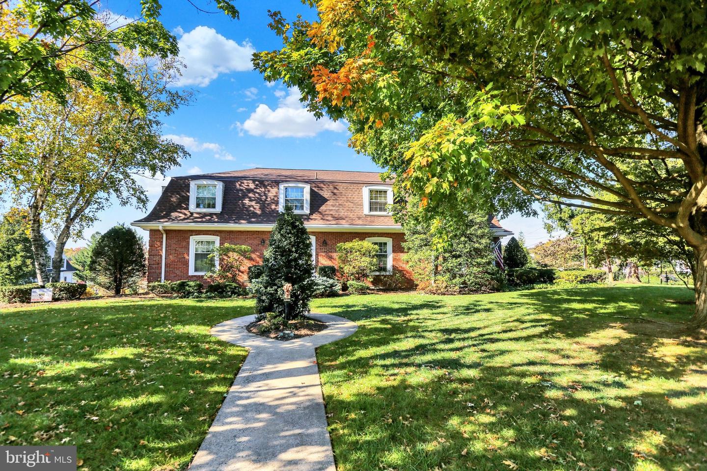 3244 WILLOW GROVE AVE