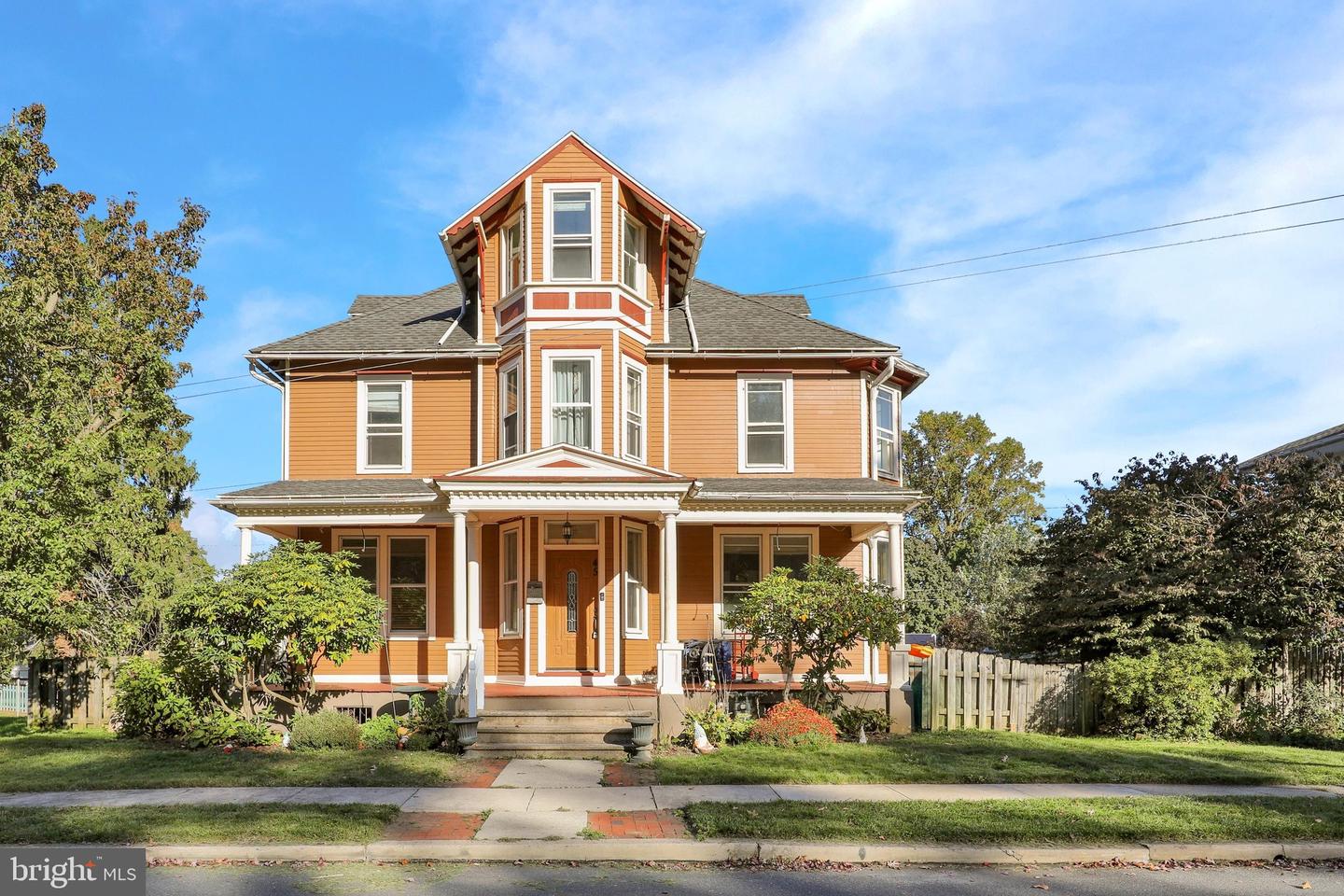 45 Howard St Property Photo 1