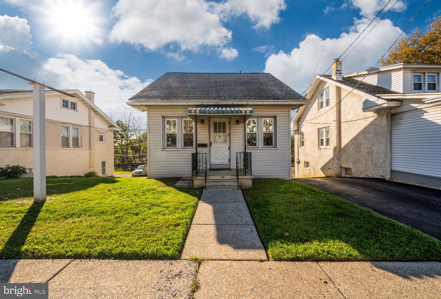 2038 Penn Ave Property Photo 1
