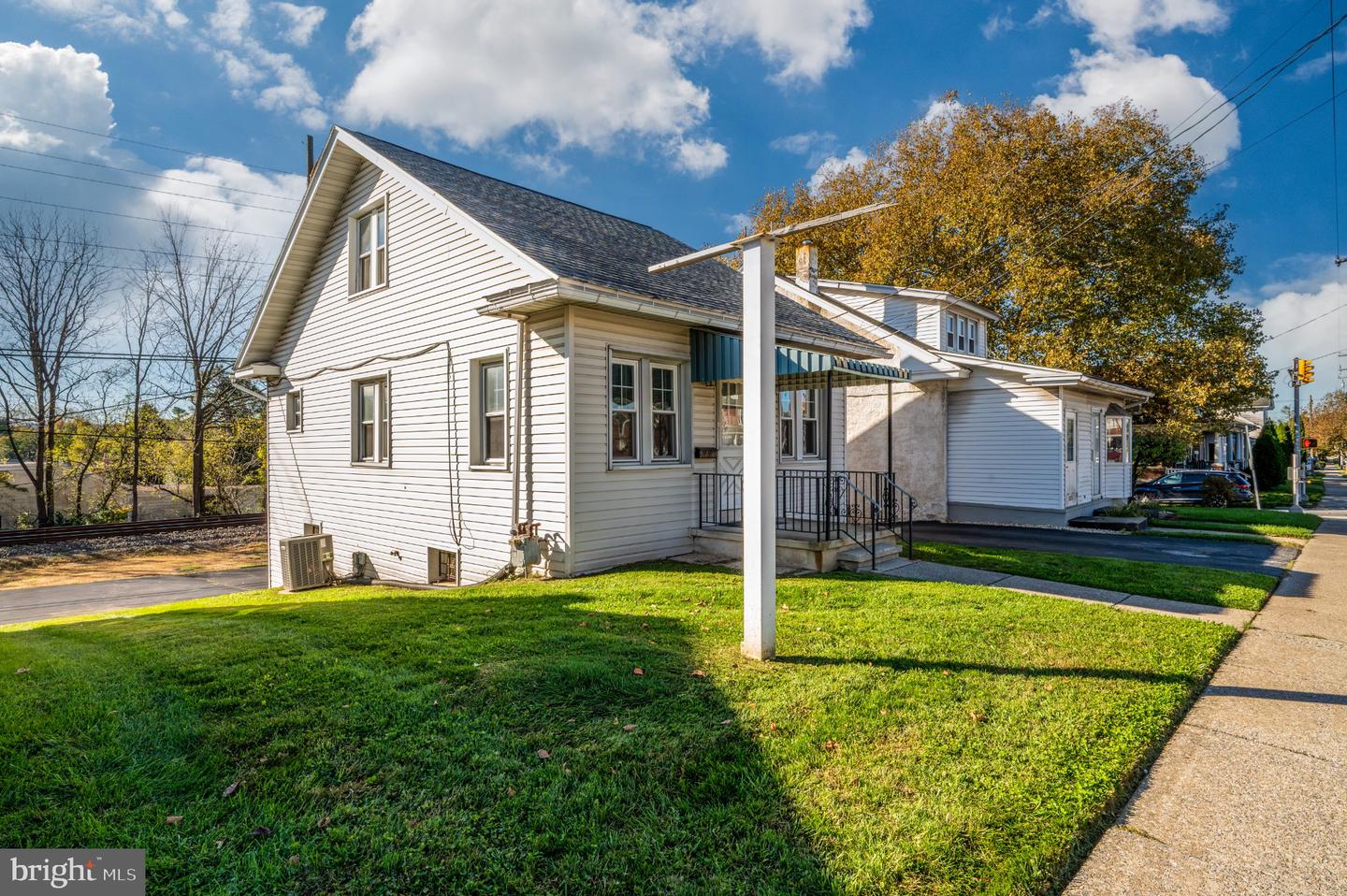 2038 Penn Ave Property Photo 4