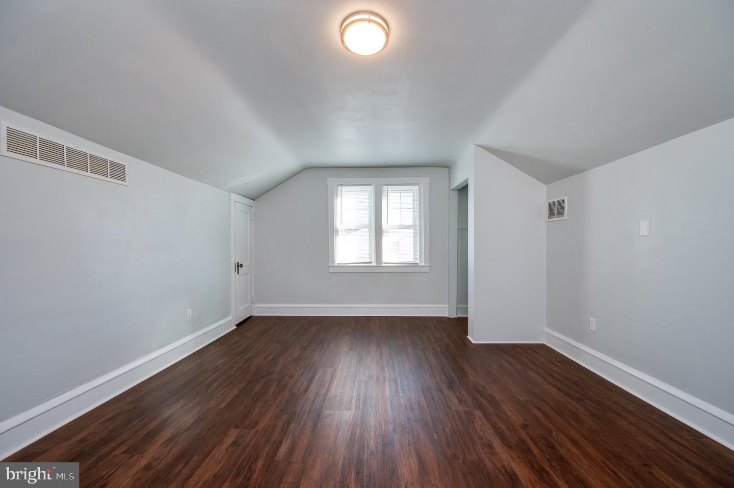 2038 Penn Ave Property Photo 27