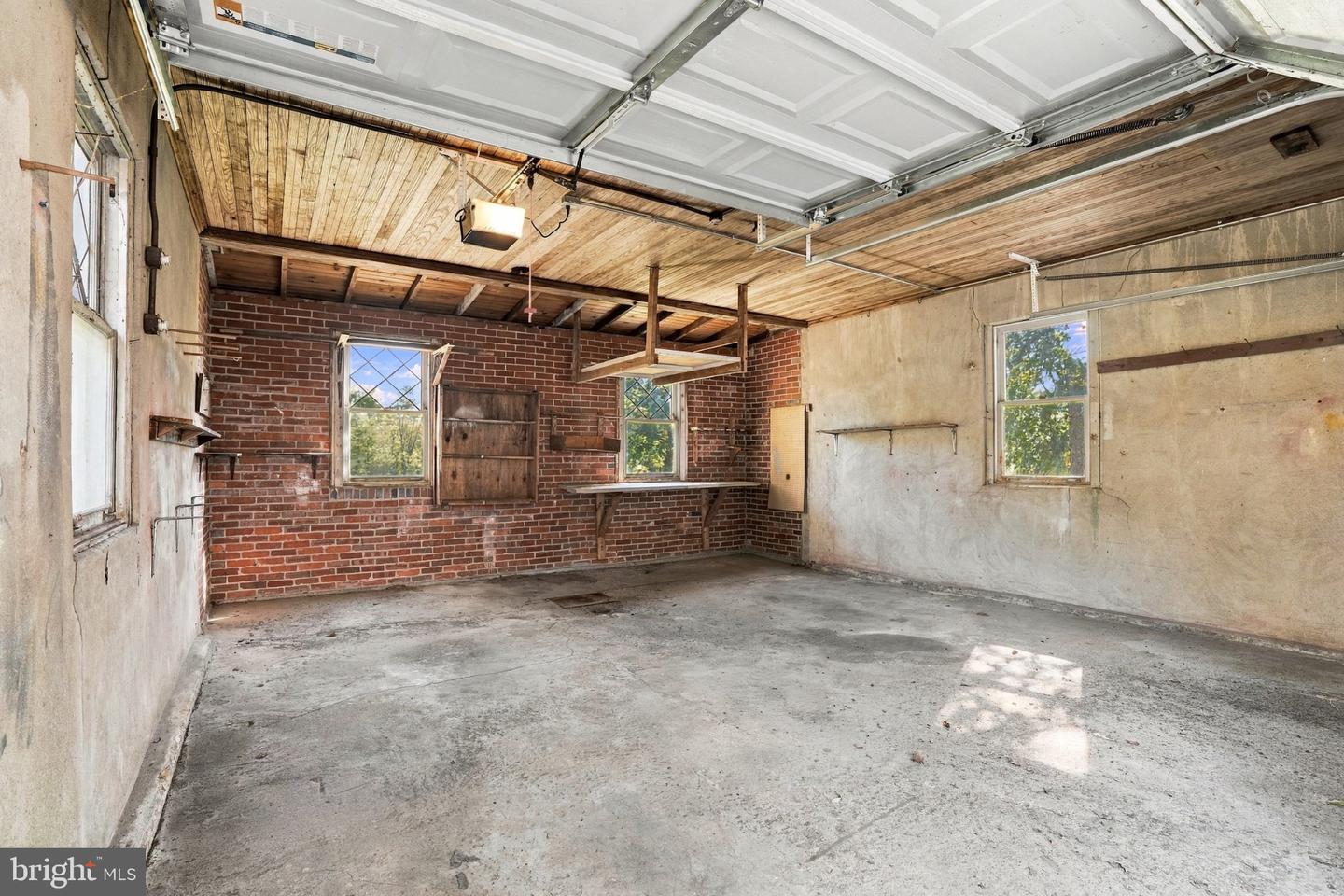 1719 Friedensburg Rd Property Photo 32