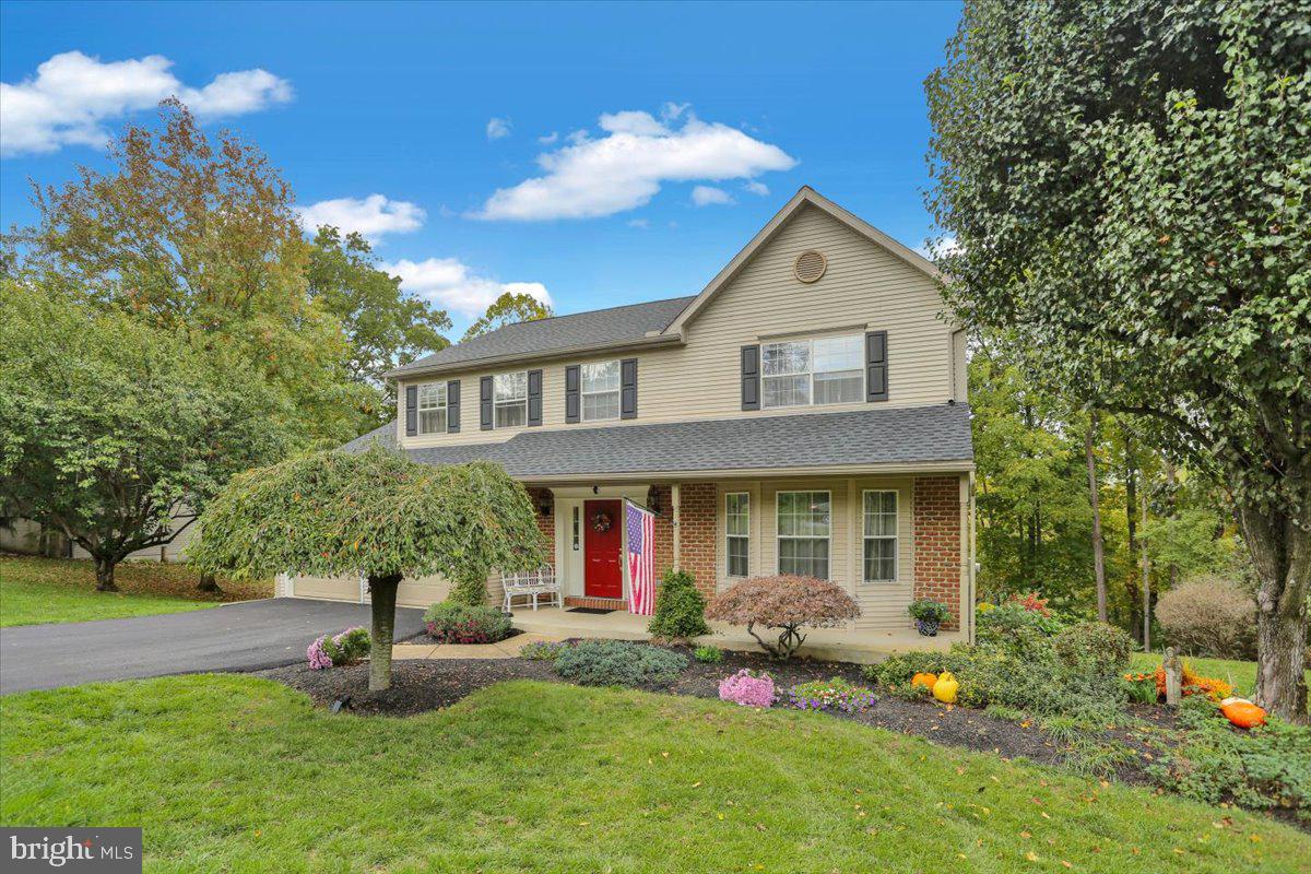 23 Orchard Pl Property Photo 1