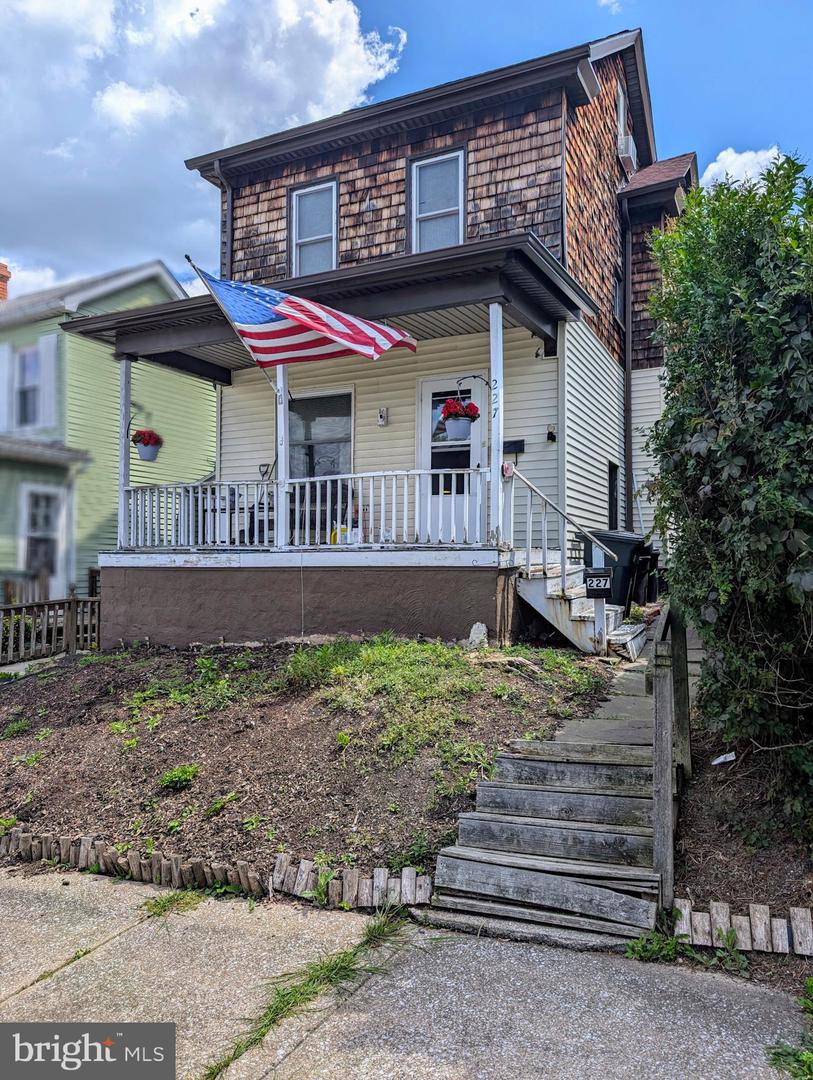 227 22nd Avenue Property Photo