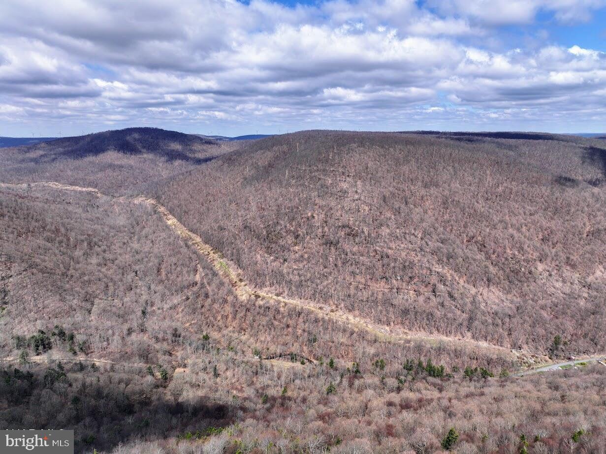 187-188 Ridge Run Pike Property Photo 3