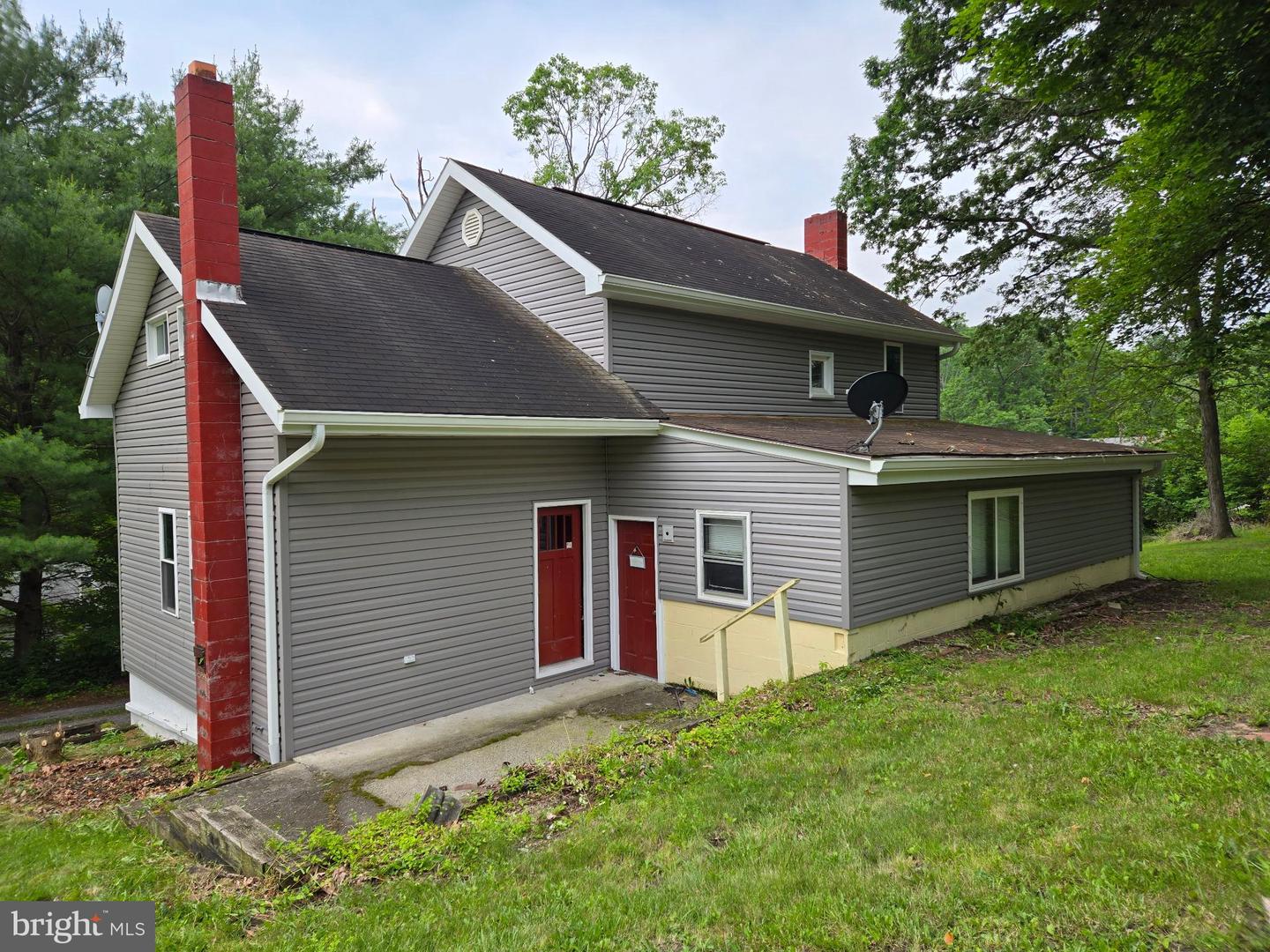 225 Mickel Ln Property Photo 1