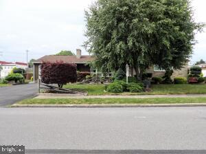 817 New St Property Photo 1