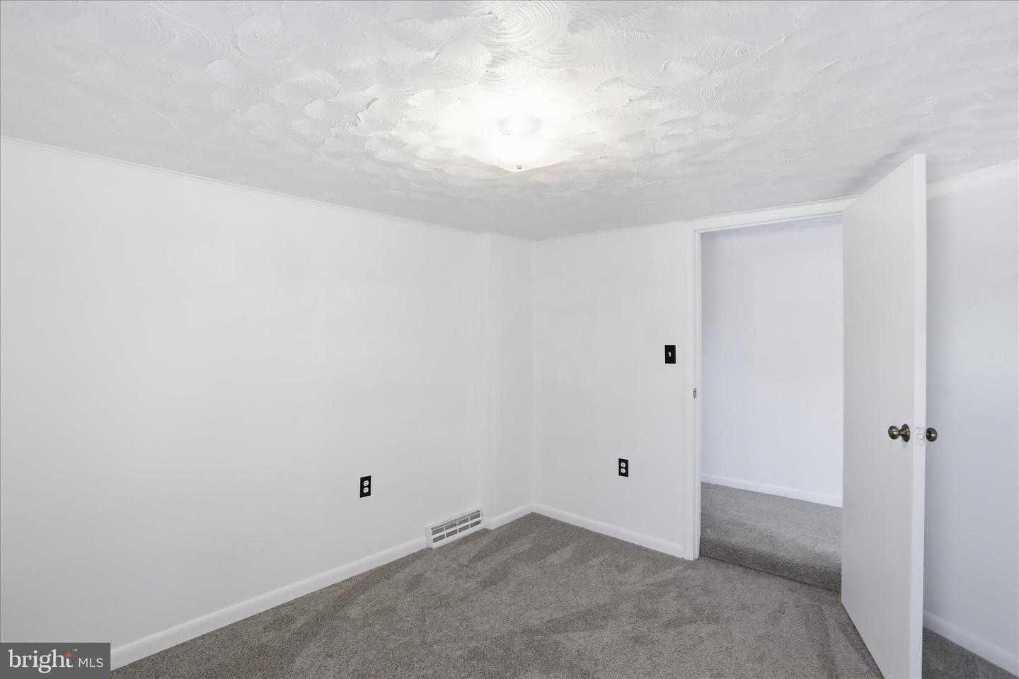615 Jade Ave Property Photo 20