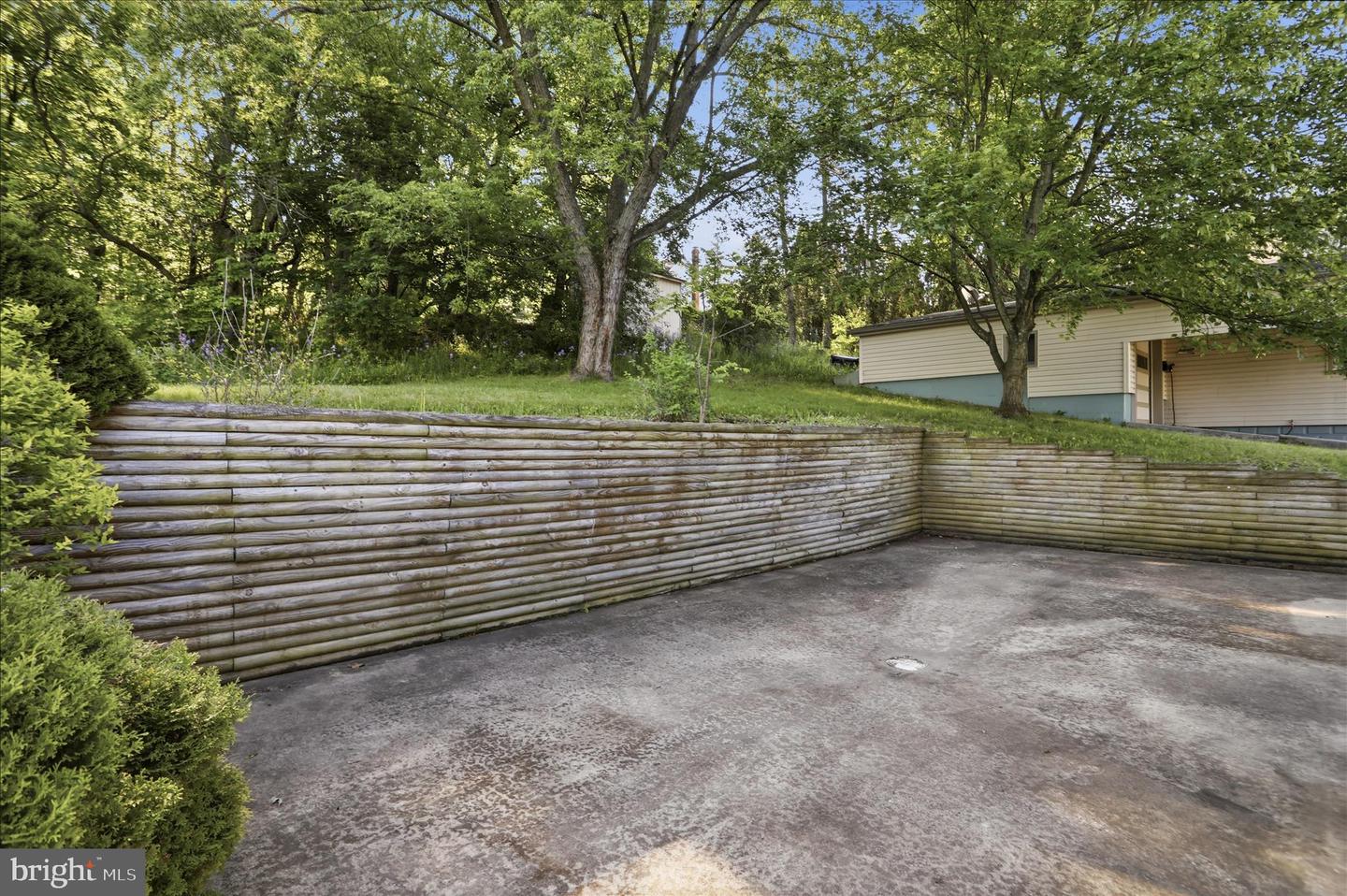 615 Jade Ave Property Photo 37