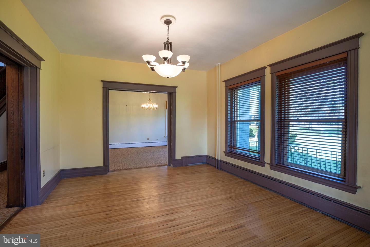 501 Walnut St Property Photo 10