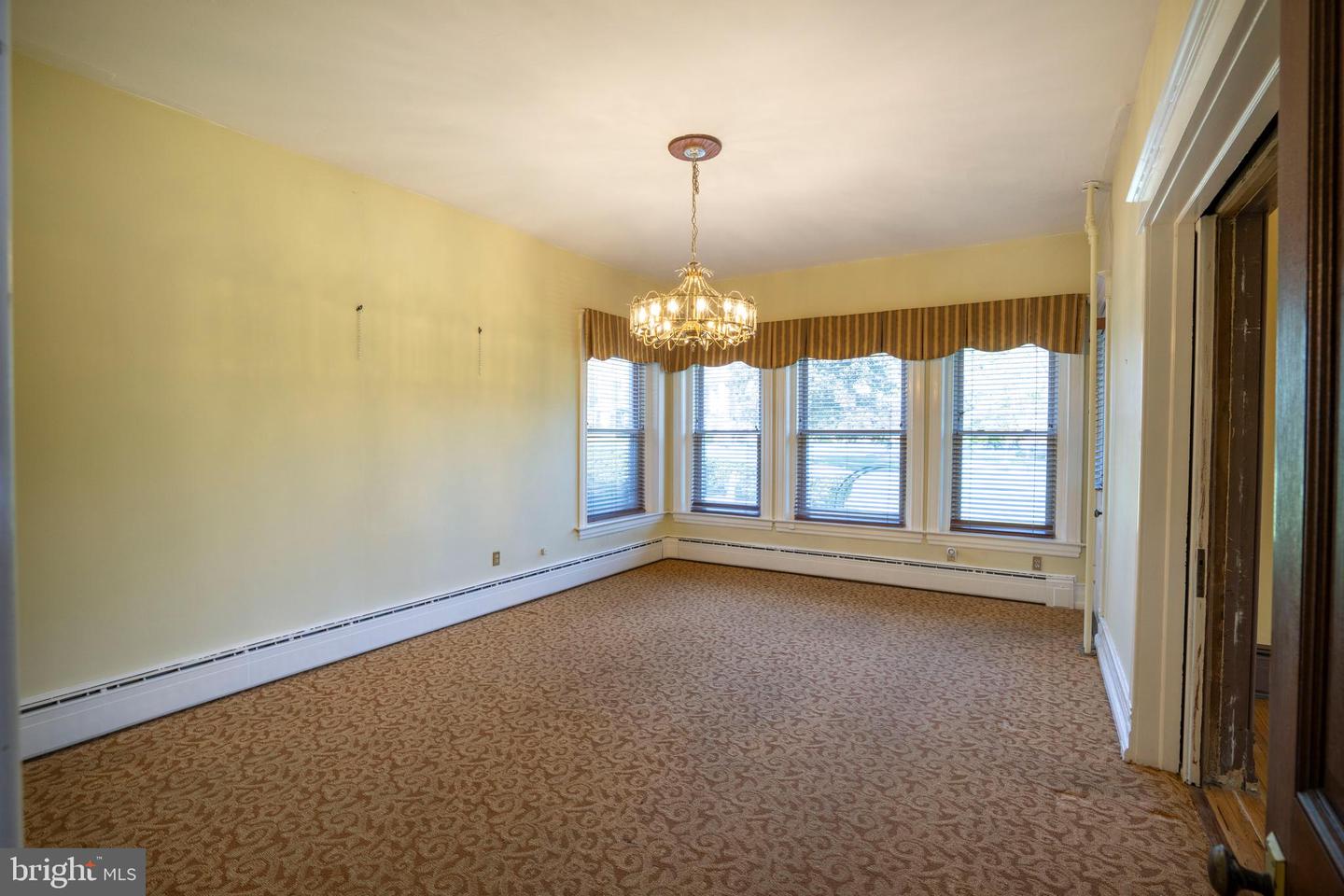 501 Walnut St Property Photo 11