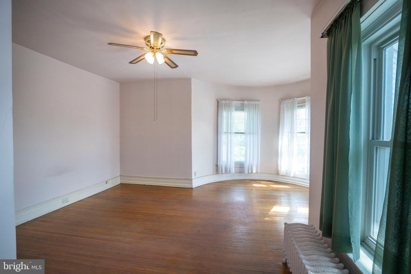 501 Walnut St Property Photo 35