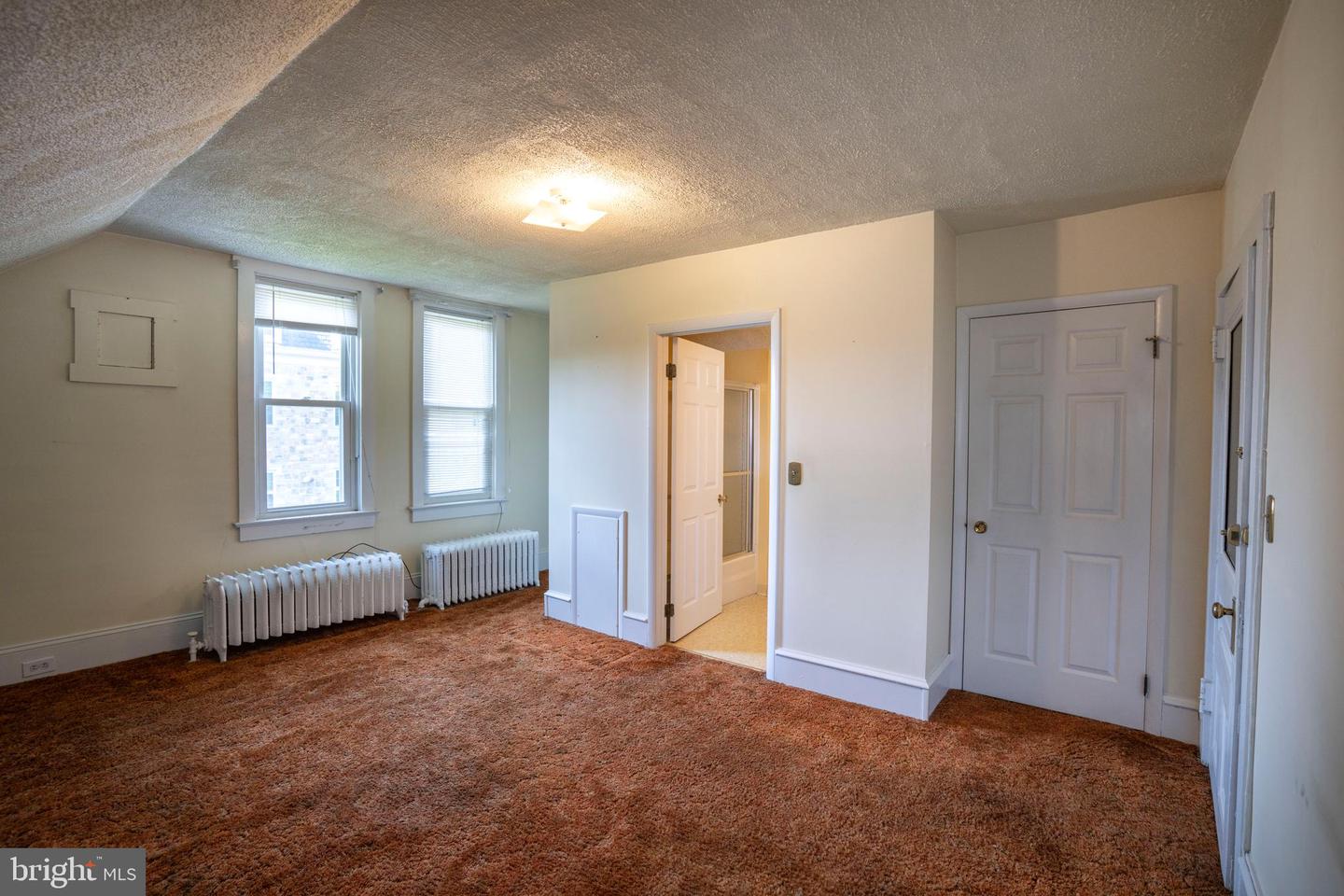 501 Walnut St Property Photo 55