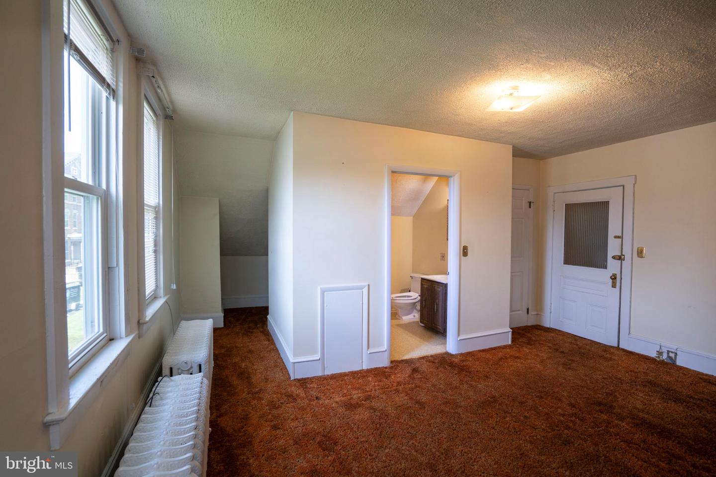 501 Walnut St Property Photo 56