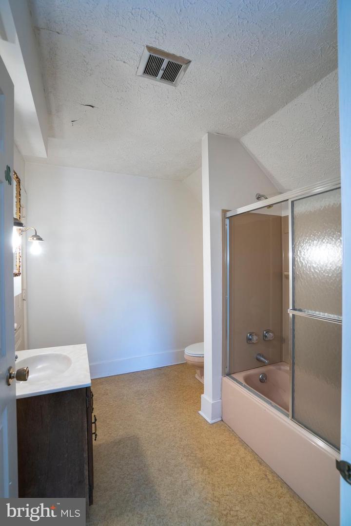 501 Walnut St Property Photo 66