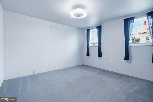 1224 3rd Ave Property Photo 5