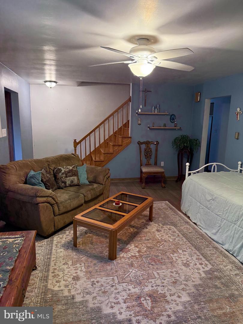 1217 Cameron Avenue Property Photo 11